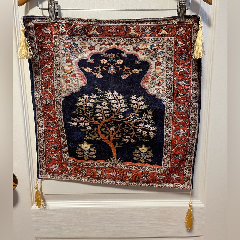 Handmade Turkish cushion case, velvet-like with tassels, Tree of Life design